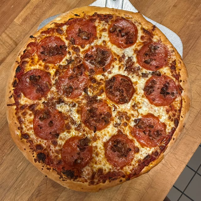 16" BYO Pizza.